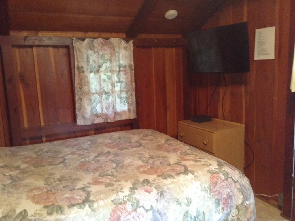 Addison'S Bungalows Brisco Chambre photo