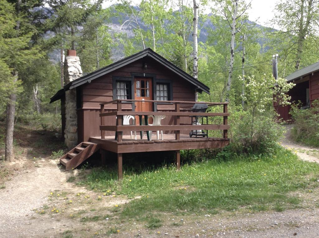 Addison'S Bungalows Brisco Chambre photo
