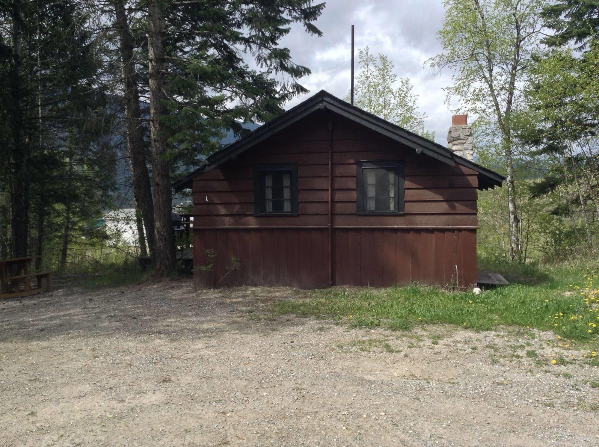 Addison'S Bungalows Brisco Extérieur photo