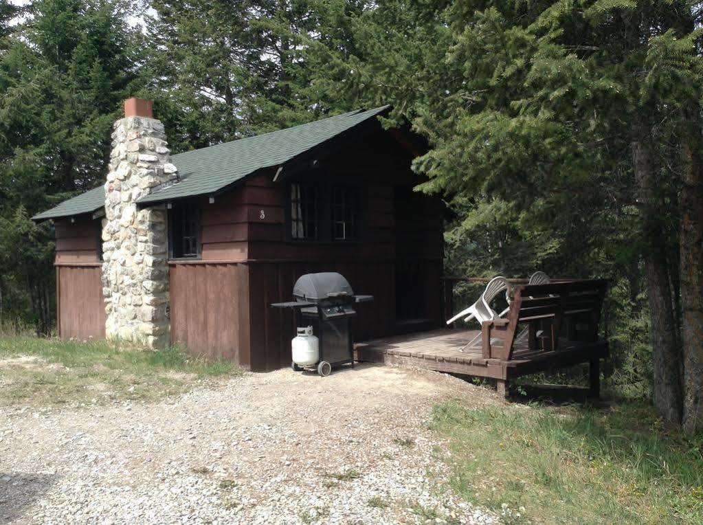 Addison'S Bungalows Brisco Extérieur photo